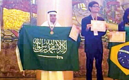طالب وطالبة سعوديان يحصدان برونزيتين في الأولمبياد الدولي للكيمياء 