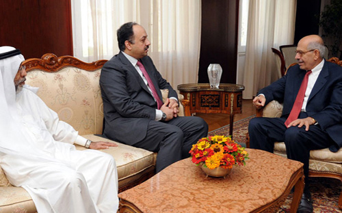 فيما تنفي الحكومة وجود وساطة دولية 