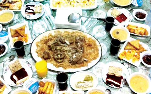 فطور أول أيام العيد من العادات الموروثة في المملكة 