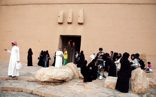 أكثر من (33) ألف زائر لمتحف المصمك التاريخي خلال إجازة عيد الفطر 