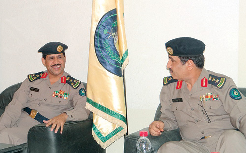 عدد من الإدارات الحكومية بمنطقة القصيم تقيم معايدة لمنسوبيها