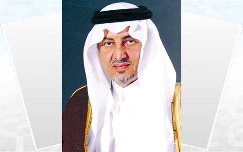الأمير خالد الفيصل يرعى مباراة بطولة السوبر بين الاتحاد والفتح 