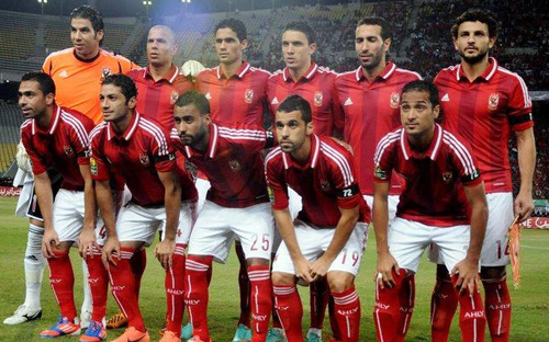 الأهلي المصري يحافظ على فرصته في التأهل لقبل نهائي أبطال أفريقيا 