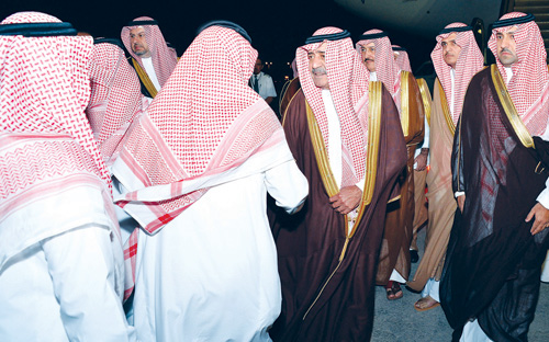 سمو النائب الثاني يصل الرياض قادماً من جدة 