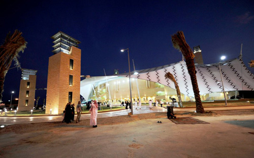 (176) مليون ريال قيمة مشاريع تطوير موقع سوق عكاظ