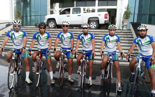 فريق دراجات الفتح يعسكر في الإمارات 