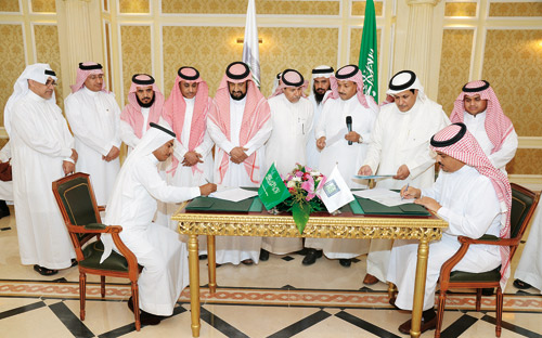 جامعة الملك خالد توقع عقوداً بأكثر من (82) مليون ريال