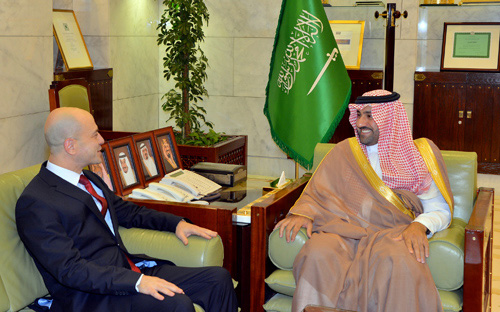 أمير منطقة الرياض بالنيابة يستقبل سفير لبنان 