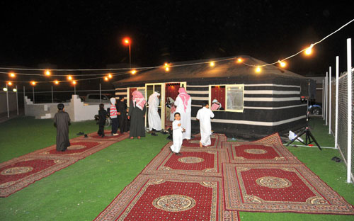 بلدية عنيزة تنشئ (15) ديوانية في الأحياء 