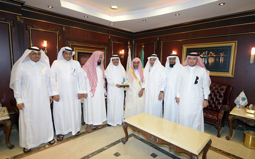 مدير جامعة جازان يؤكد على أهمية دعم العمل الخيري 