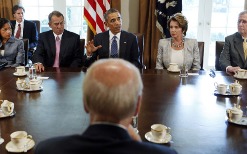أوباما يجمع التأييد من أعضاء الكونغرس لضرب سوريا 