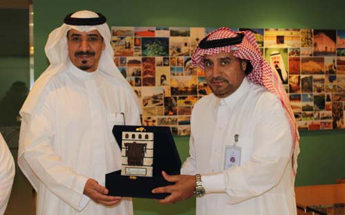 محافظ الليث يبحث سبل تطوير الخدمات السياحية في المحافظة 