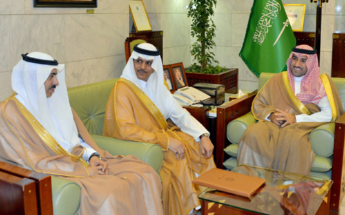 أمير منطقة الرياض بالنيابة يستقبل نائب رئيس الغرفة التجارية 