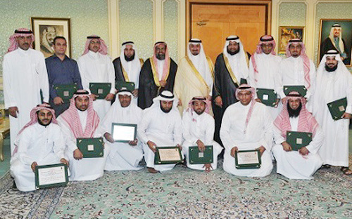 نائب أمير المنطقة الشرقية يستقبل أعضاء نادي الصم 