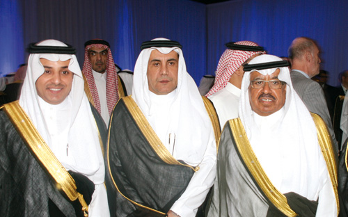 ثمن مشاركة أمير منطقة الرياض بالنيابة واعتبرها مكسباً كبيراً 