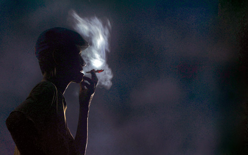 تقرير: التدخين الشره في الهند ربما يودي بحياة (1.5) مليون شخص سنوياً 