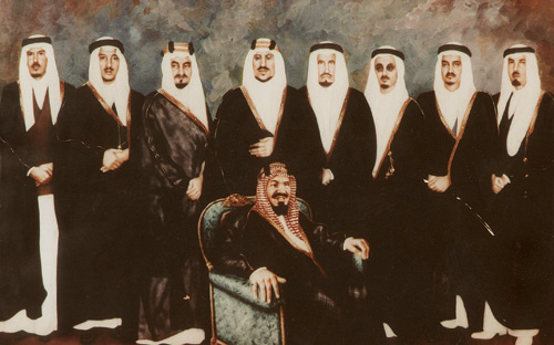 إيمان الملك عبدالعزيز القوي بالله ثم بوطنه وخدمة شعبه هو ما يميز شخصيته 