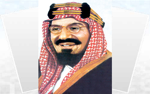 كتب ومؤلّفات تتحدث بإنصاف عن سيرة المؤسِّس الملك عبد العزيز وحنكته القيادية 