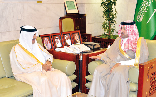نائب أمير منطقة الرياض يستقبل السفير القطري 