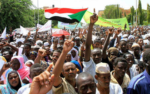 البشير يعلن أن الإجراءات الأخيرة «جاءت لتفادي انهيار الاقتصاد» السوداني 