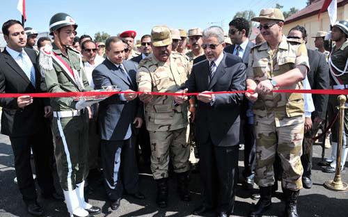سفيرالمملكة لدى القاهرة يفتتح المستشفى الميداني الثالث بمنطقة القناة 