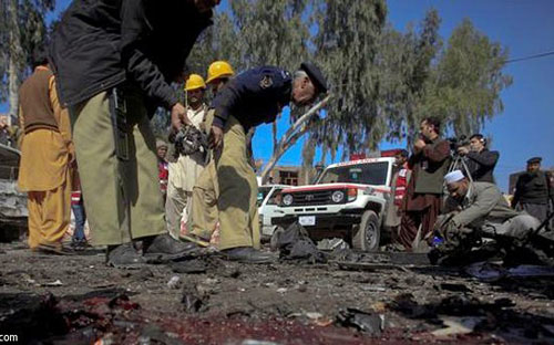 مصرع 6 بهجوم انتحاري على منفذ حدودي بين باكستان وأفغانستان 