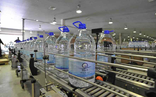 «المياه الوطنية»: أكثر من (55) مليون عبوة أنتجها مشروع الملك عبدالله لسقيا زمزم 