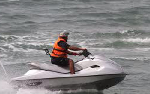 تكثيف الجهود البحرية لخدمة المتنزهين ومرتادي الشواطئ بجازان