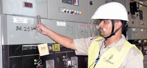 السعودية للكهرباء : 700 مهندس وفني يعملون بالمشاعر 