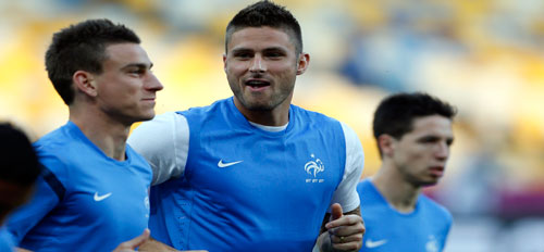 فرنسا تقول: إن نظام التصنيف في ملحق تصفيات كأس العالم غير عادل