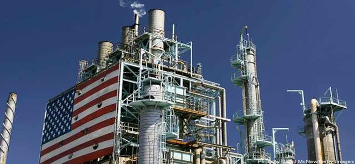 «مخزونات النفط الأمريكية» تخذل توقعات المحللين وتهبط 600 ألف برميل 