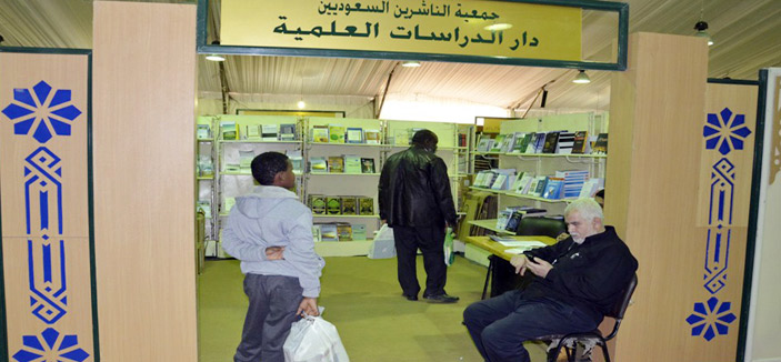 الجناح السعودي في معرض القاهرة الدولي للكتاب يستقبل عدداً من طلاب جامعات شرق آسيا 
