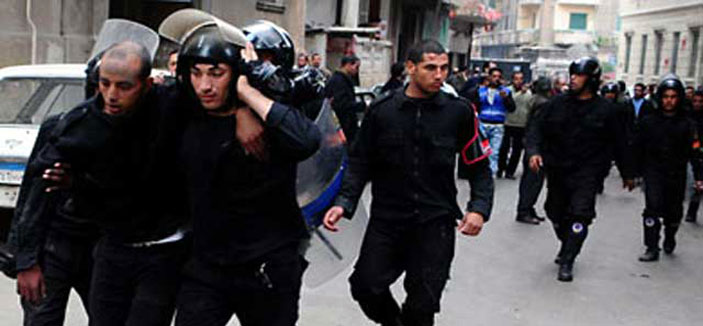 مصرع وإصابة 4 عسكريين برصاص الإرهاب في القاهرة 
