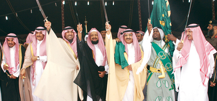 أمير الرياض يزور مراكز سدير ويدشن حملة (وطننا أمانة) بثادق 
