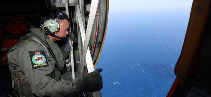تواصل عمليات البحث عن الطائرة الماليزية المفقودة 