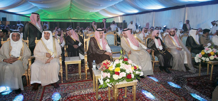 الأمير فيصل بن سلمان يضع حجر الأساس لـ50 وحدة سكنية بقرية النباه 