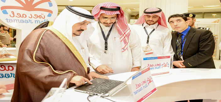 الأمير فيصل بن بندر: المتجر سيسهم في تسويق تمور منطقة القصيم عالمياً 