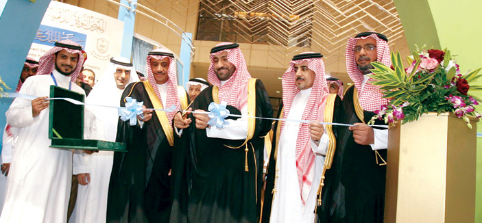 نائب أمير منطقة الرياض يفتتح الملتقى الثالث للكراسي البحثية بالمملكة في جامعة الملك سعود 
