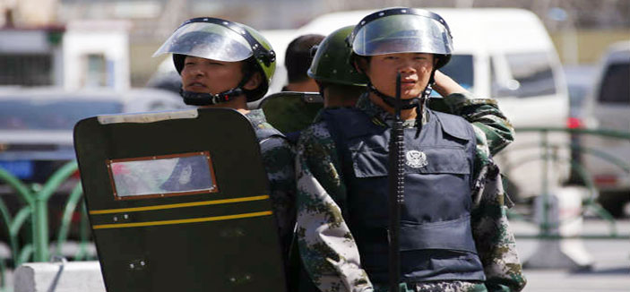 الصين تعتقل اثنين من المحامين الحقوقيين في إطار حملة على النشطاء 