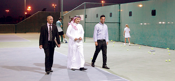 اتحاد التنس يناقش مع أكاديميات عالمية إمكانية الاستثمار في المملكة 