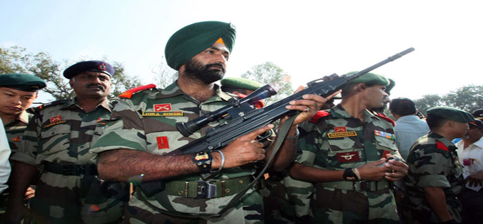 القوات الباكستانية والهندية تتبادل إطلاق النار في كشمير 