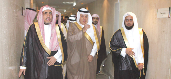 وزير العدل افتتح كتابة العدل الأولى بوسط الرياض 