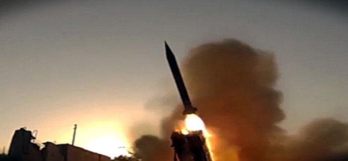 صواريخ حماس تحمل أسماء قادتها الشهداء «الرنتيسي والمقادمة» 