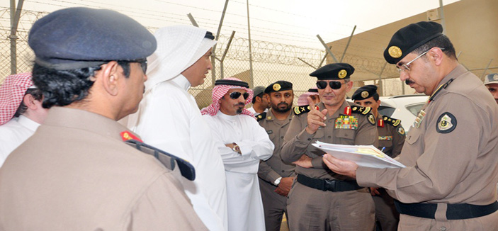 اللجنة الأمنية تقف على أداء منفذ جمرك محافظة الطوال 
