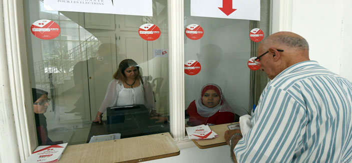 تونس .. نسبة الإقبال على التسجيل في الانتخابات تشهد تراجعاً ملحوظاً 