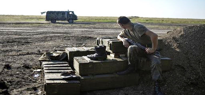 كييف تعلن تصدي جيشها لرتل من المدرعات اجتاز الحدود من روسيا  