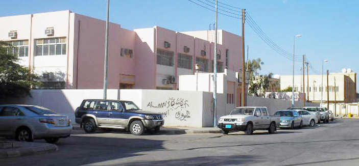 غياب شبه تام للمدارس الحكومية في أحياء رفحاء الجديدة 
