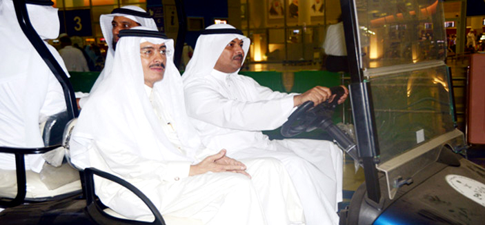 وزير الحج يقف على خدمات مدينة حجاج مطار جدة