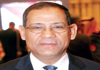 السفير المصري لـ(الجزيرة): نرفض أحداث ضباء وعلى جميع المصريين احترام الأنظمة بالمملكة 