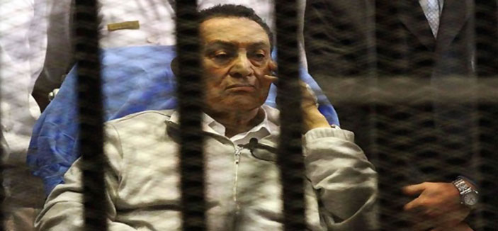 النائب العام المصري يطعن على براءة مبارك والمتهمين في قضية القرن 